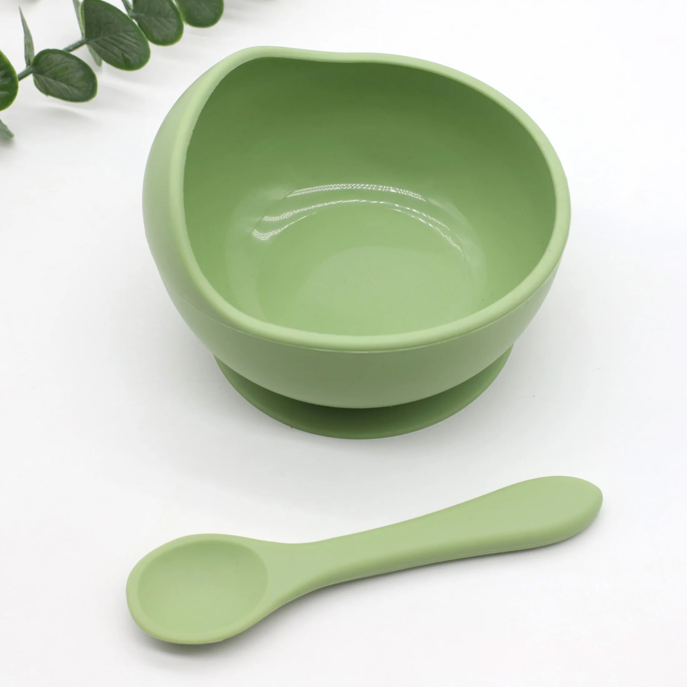 Baby silicone complementary food feeding bowl spoon set with suction cup for strong suction