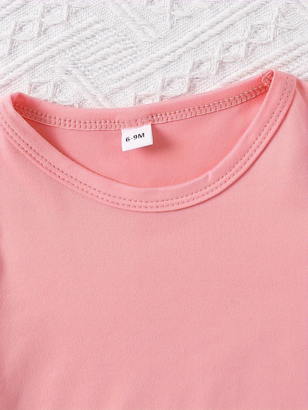 0-3 year old baby girl round neck short sleeved cute cartoon cat pattern top simple shorts two-piece set for spring and summer